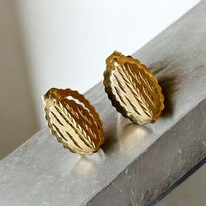 Elegant Gold Earrings